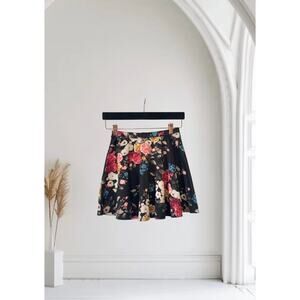 Forever21 Black Floral Flare Mini Skirt Size Small